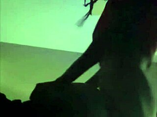 Tengok Aku Regangkan Lubang Pepek Ketat Dalam Adegan Awam Ini