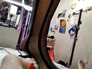 เมียร่าน MILF AimeeParadise กางขาเหยียบควย