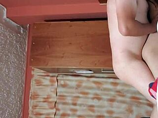 Dandole Anal a Vecina Cachonda Cuando Esposo No Esta