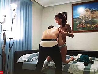 Amateur Spanish couple fucks hard at home during coronavirus quarantine!