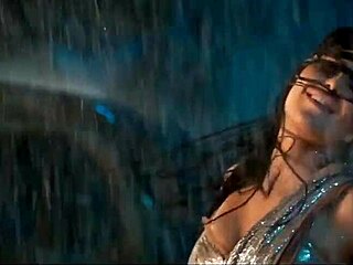 jalta hai badan in this filmi fantasy sexy video with indian vibes