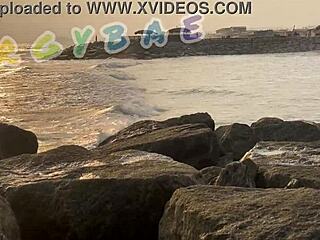 couple flashes at public bar and beach, playing voyeur