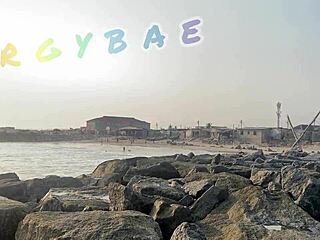 couple flashes at public bar and beach, playing voyeur