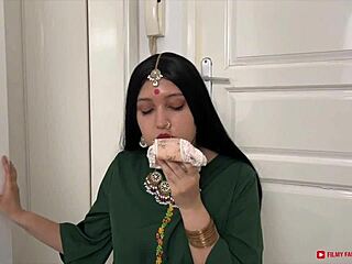 jalta hai badan in this filmi fantasy sexy video with indian vibes