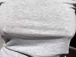 내 야한 계모 아르테미시아 러브 큰 가슴 흔들며 야외에서!