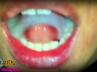 Karen Jugando Con Mas Semen En La Boca Slow Motion