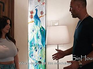 巨乳教師の不倫現場を目撃！