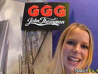 slut gets bukkake after rubbing