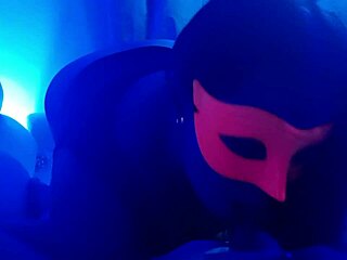 extra cash for bar fuck with chubby waitress 😏💸