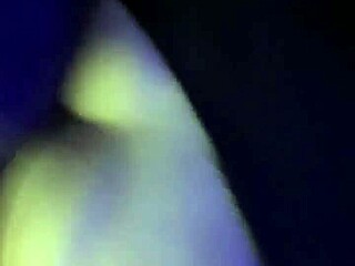 セクシーなブーティーがランジェリーでモンスターコックに！