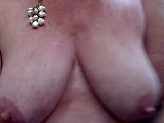 988 dawnskye1962 brings a new ass worship video to you i spread my cheeks so sean can give me a rimjob