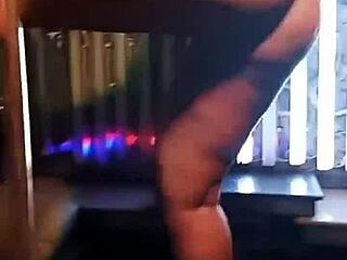 AFRICAN KENYAN STRIPPER STRIPS ON INSTAGRAM LIVE