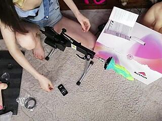 sarah sue unboxes the auxfun fuck machine