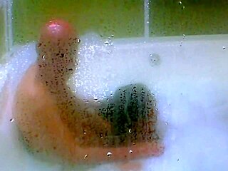 preview of cum into my jacuzzi with agarabas and olpr