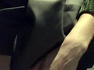 Selingkuh sama pacar di klub swing - Video full!