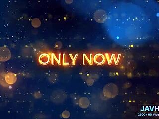 Asian Pussy Gets Wet and Squirts in Volume 13