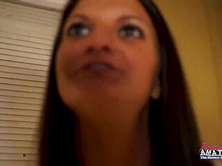 i'm petite brunette peyton suckin big cock an gettin pussy pound