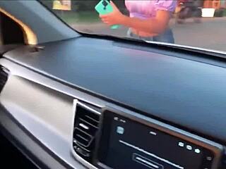 Recojo una desconocida de 18 a�os en la calle y acepta follar a cambio de dinero