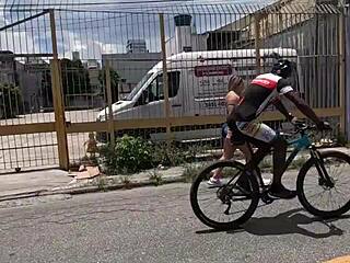 Encontrei Uma Loira Gostosa Na Rua E Levei Pro Meu Ap