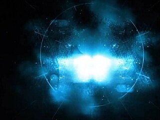 어두운 블론드 여우 Alix Lovell과 Miles Long