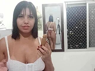 Sarah Rosa, the Latina actress, vlogs about big penis.