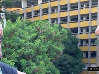 FAZENDO ENTREVISTA DO TESTE DO SOFÁ NO BLOQUINHO DE CARNAVAL WITH BIG COCK