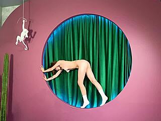 broadcast from nude erotic filming