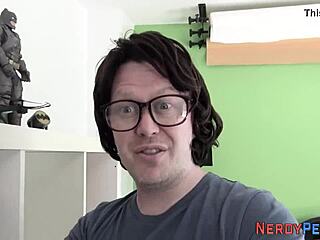 Leeds Nerd Fingerbangs Skinny Brit Amateur