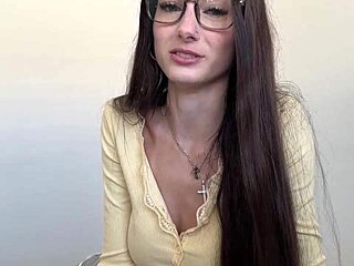 Anak Tiri Manis 18+ Jaga Kau ~ Sophie Tyler ~ Fantasi Rumah Tangga ~ Scott Stark