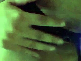 Saya pamer di bilik air