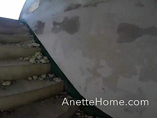 เมียแก่สมัครเล่นก้นใหญ่โดนเย็ดตูดโหด