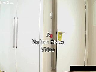 Horny het tsjekkisk Cynthia Vellons lengter etter grov fitte og sæd i ansiktet