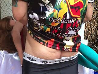 she lied to give the ass and took the arm in the ass with sex toy and sex doll.