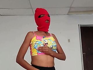 stepmother teases buttocks and tits then stepson rubs penis with feet 😘