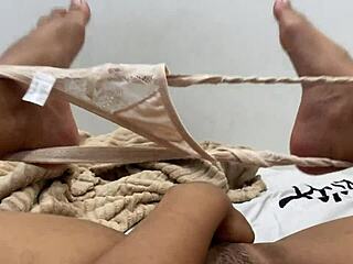 tired of being alone, i fuck my tight horny pussy