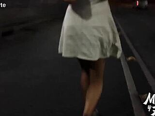 Putita chilanga flashes tits to motorists on garibaldi desnivel