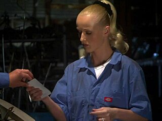 detective demands mechanic cooperation