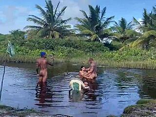 マゾな旦那は妻が他の男に毛でファックされて泣くのを見られない