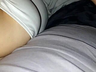 feliz fin de semana en casa de mam� con blowjob