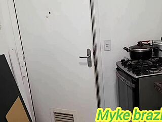 Boss Savors Maid Anazinha's Ass, She Begs For Mouth Cum