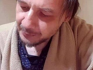 Discover the angelic love in chapter zero