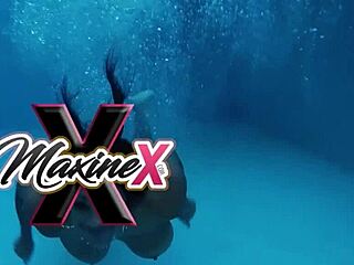 maxine x tastes her own pussy juice