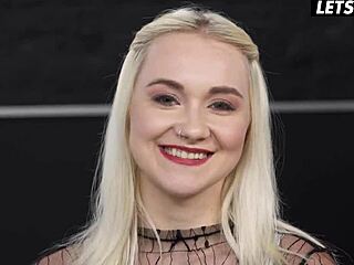 شابة بلوند 18+ تستكشف حدودها في تمرين مكثف مع مدرب ضخم