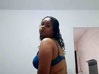 Hot latina dancing slutty, showing tasty tits!