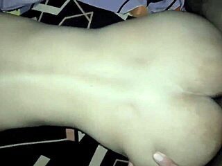 Indisk familie cheating sex med hindi audio, stor rumpe og monster kuk involvert 😏