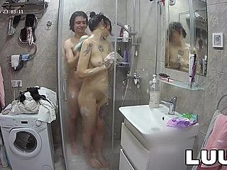 Webcam Couple's Steamy Homemade Shower Daily Thrill
