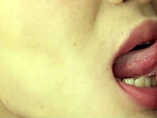 日本女孩为大鸡巴激烈口交手交后颜射 无码日本色情 😏