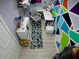 Talula Thomas je kradoucná coura - intro