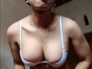 Sexy Shemale Masturbates With Passion!