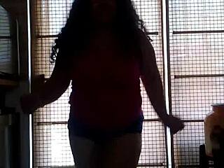 my sister moves her ass like a turk